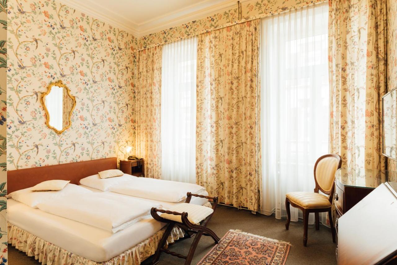 Das Kleine Hotel In Ruhiger Stadtlage วิสบาเดน ภายนอก รูปภาพ