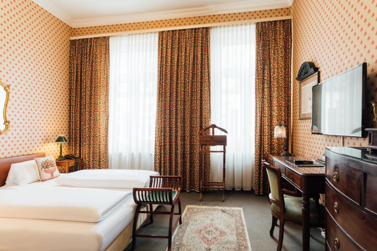 Das Kleine Hotel In Ruhiger Stadtlage วิสบาเดน ภายนอก รูปภาพ